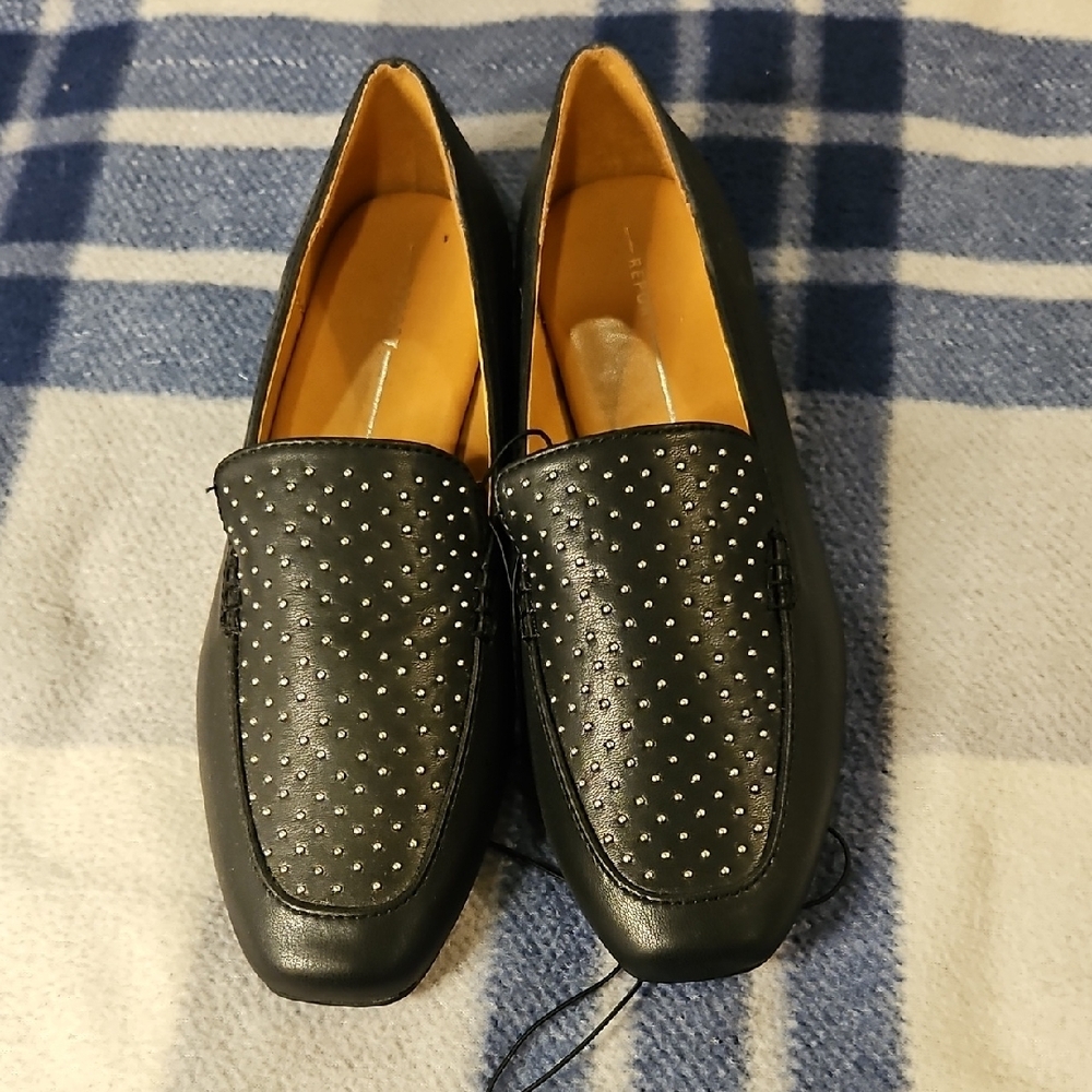 Report Black Perforated Leather Loafers 053